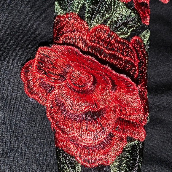 Large Rose Crop Sweatshirt - Picture 3 of 3